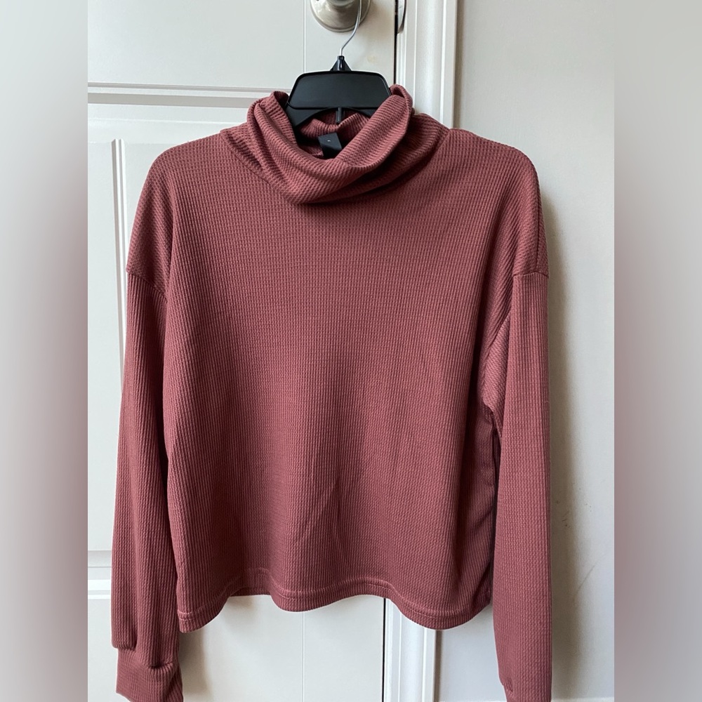 Solid Turtleneck Waffle Knit Pullover